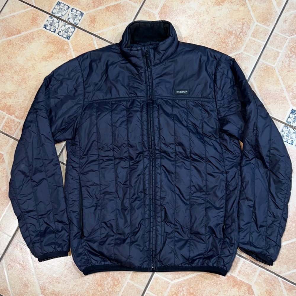 Filson lightweight puffer jacket
Size Small